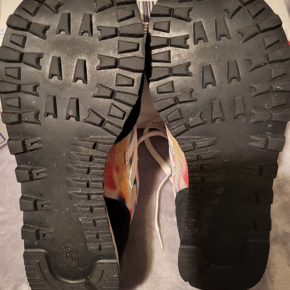 Shoes - Picture 5 of 5